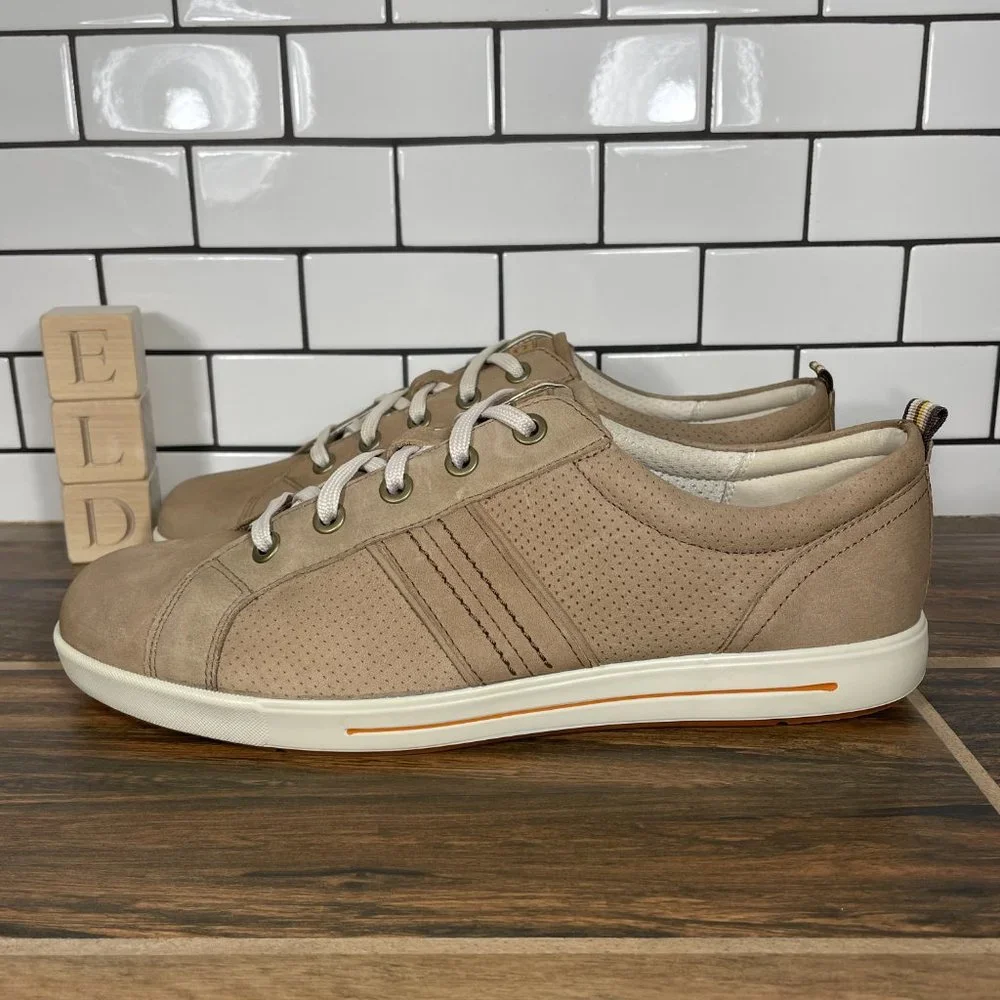 ECCO Androw Men's Size EU 44 Shoes Beige Leather Casual Comfort Urban Sneakers
